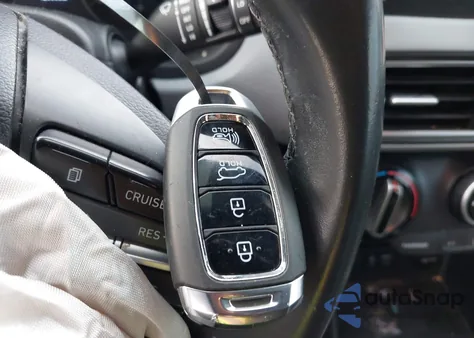 2018 Hyundai Kona Sel z USA, uszkodzony, nr VIN KM8K2CAA5JU088027